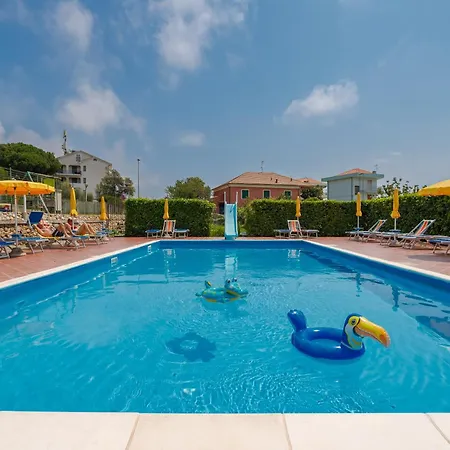 Aparthotel Mizar Pietra Ligure