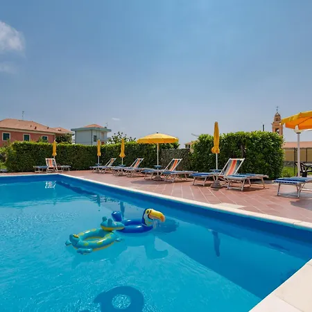 Mizar Aparthotel
